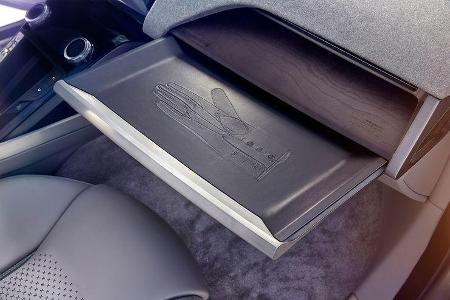 11/2016 Jaguar i-Pace Elektroauto Sperrfrist 15.11.