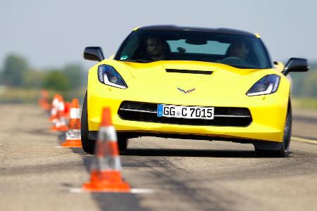 Chevrolet Corvette Stingray, Frontansicht, Slalom