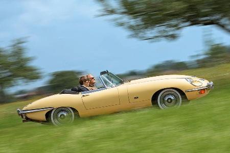 Jaguar E-Type S2, Seitenansicht