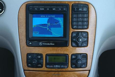 Mercedes S-Klasse, W220, Mittelkonsole, Navigation, Display