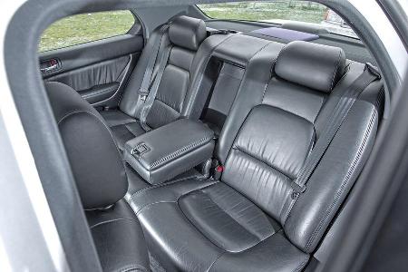 Lexus LS 400, Fondsitze, Beinfreiheit