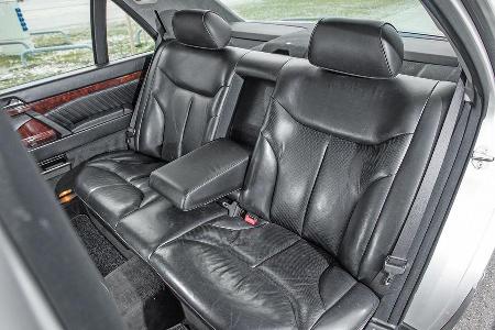 Mercedes-Benz 400 SEL, Fondsitze, Beinfreiheit