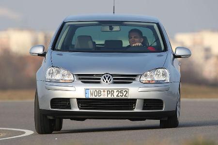 Die TSI-Maschine im Golf verfügt über Benzin-Direkteinspritzung und Doppelaufladung.