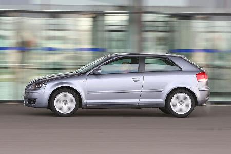Im A3 klingt der Motor wegen lauterer Ansauggeräusche kerniger und sportlicher, ...