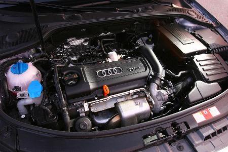 Im A3 steckt der gleiche Motor wie im Golf, allerdings mit einem Hauch mehr Leistung.