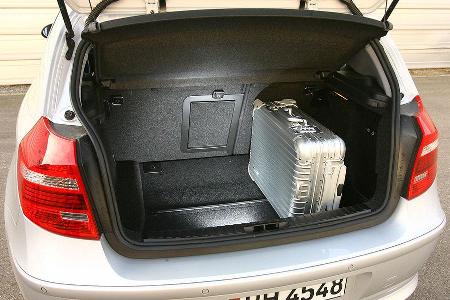 Nur 330 Liter Ladevolumen beim BMW.
