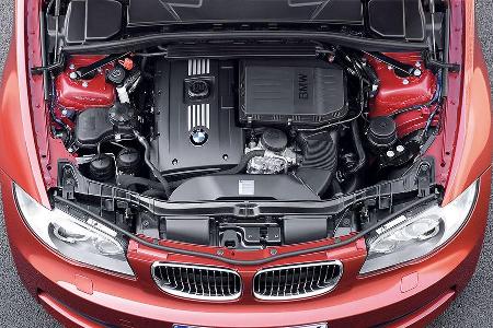 Top-Motor ist der 306 PS starke Dreiliter-Biturbo-Benziner.