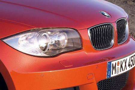 Optional ist adaptives Bi-Xenon-Licht zu haben.