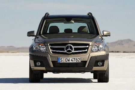 Mit dem Offroadpaket trägt der GLK eine 17 Zoll-Mischbereifung.