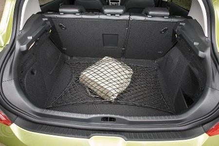 348 Liter passen in den Kofferraum.