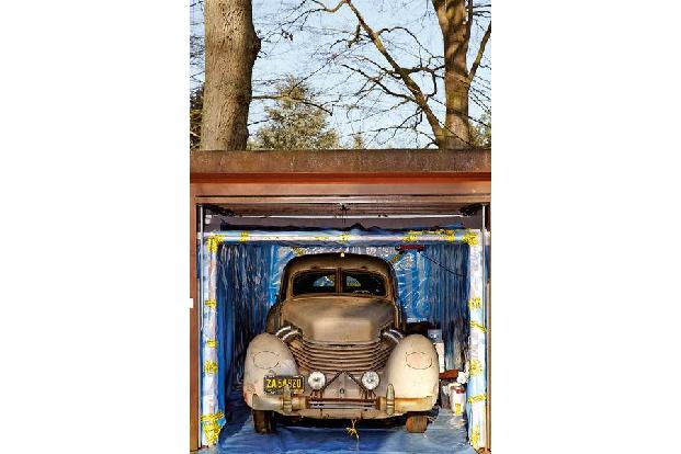 Cord 812, Frontansicht, Garage
