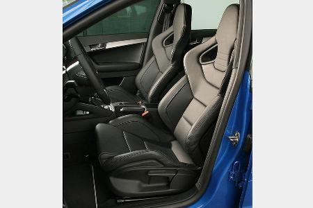 Die sportlichen Schalensitze (optional) bieten viel Seitenhalt.