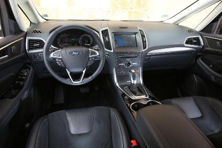 Ford S-Max 2.0 TDCi, Cockpit