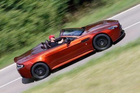 Aston Martin Vantage S, Seitenansicht