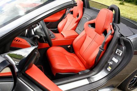 Jaguar F-Type R AWD Cabriolet, Fahrersitz