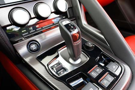 Jaguar F-Type R AWD Cabriolet, Schalthebel