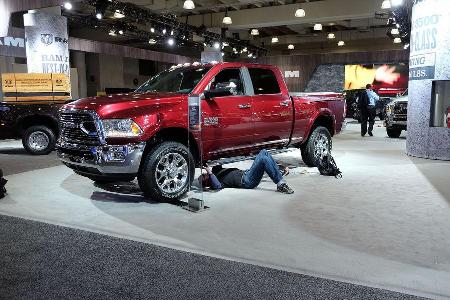 New York Auto Show 2046