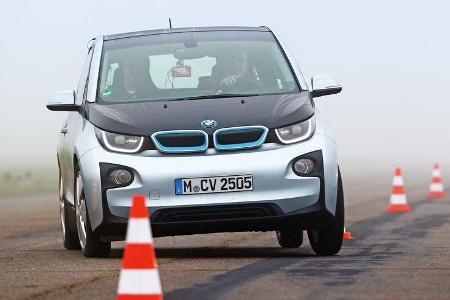 BMW i3, Frontansicht, Slalom