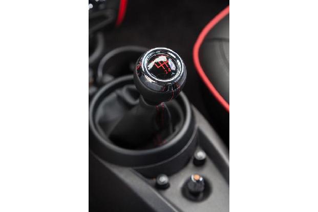 Mini Countryman JCW All4, Schalthebel