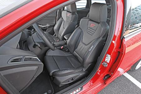 Ford Focus ST Turnier, Fahrersitz