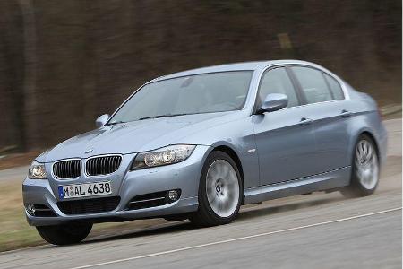Ohne Aktivlenkung mutet der Mittelklässler von BMW insbesondere in den unteren Geschwindigkeitsbereichen im Alltag ungewohnt...