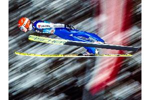 Freitag gewinnt Qualifikation in Wisla - Schlierenzauer mit mäßigem Comeback