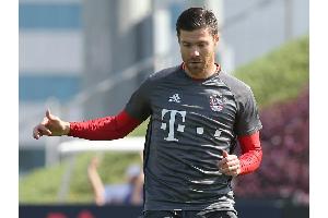Vertrag beim FC Bayern läuft aus: Alonso verspürt keinen Entscheidungsdruck