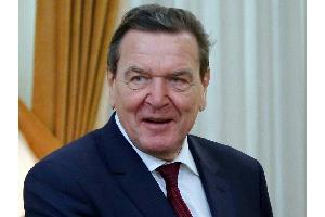 Altkanzler Schröder: "Das Sommermärchen bleibt ein Sommermärchen"