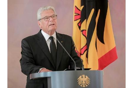 Bundespräsident Gauck leidet mit deutschen Handballern