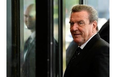 Russland und Katar: Altkanzler Schröder kann Kritik an WM-Ausrichtung nicht nachvollziehen