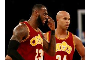 Cavaliers schleppen sich zum nächsten Sieg, Butler lässt die Bulls jubeln