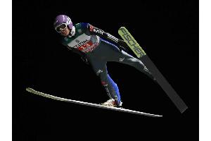 Wellinger fliegt in Wisla auf das Podest - Stoch siegt