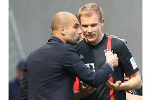 Bayern: Badstuber und Co-Trainer Clement in England im Gespräch