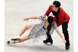 Italien nach Kurztanz vorn - Rang 15 für Lorenz/Polizoakis