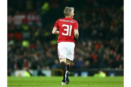 Schweinsteiger erstmals seit über einem Jahr in United-Startelf