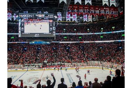 Erster Deutscher in Montreal: Eisenschmid erhält Vertrag bei Canadiens