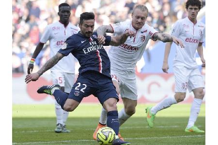 Lavezzi verdient für seine Tore in der Chinese Super League bei Hebei China Fortune 15,7 Millionen Euro. Aber er ist nicht d...