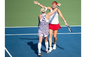 Mattek-Sands/Safarova holen sich Doppeltitel von Melbourne