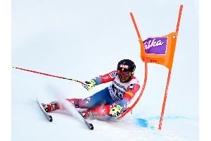 Garmisch-Abfahrt von einigen schweren Stürzen überschattet