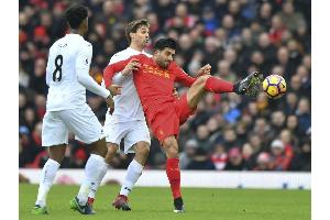 England: Liverpool verliert gegen Schlusslicht, Rooney löst Charlton ab