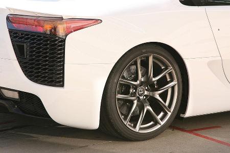 Lexus LFA