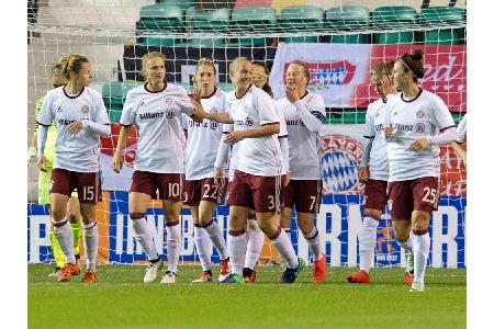 Frauenfußball: Wolfsburg und München geben sich keine Blöße