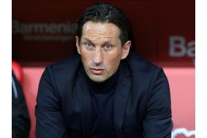 Bayer dementiert Mediengerüchte über Entlassung von Schmidt