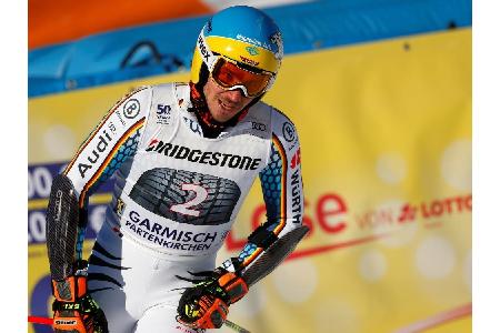 Nach Muskelverletzung: Neureuther steht wieder auf Skiern