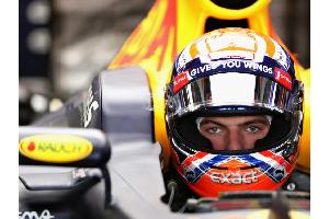 Red Bull präsentiert den RB13: Heckfinne und "Atemloch"