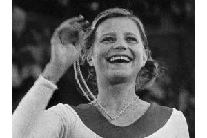 Ex-Kunstturnerin Korbut versteigert Olympia-Medaillen von München 1972