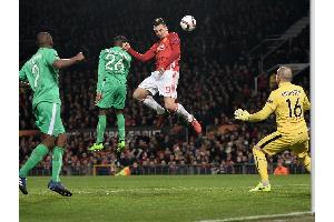 Beliebtheit bei Sportfans: Fußball vorn, dahinter Olympia