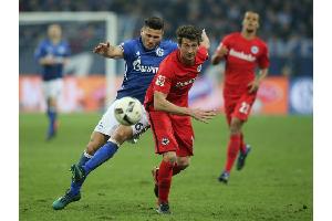 Frankfurt: Abwehrspieler Abraham kehrt zurück