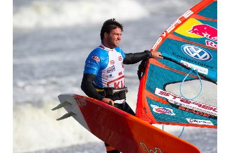 Windsurf-Star Köster meldet sich nach Kreuzbandriss zurück