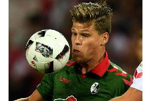 Vierte Pleite in Folge: Niederlechner schießt Frankfurt noch tiefer in die Krise